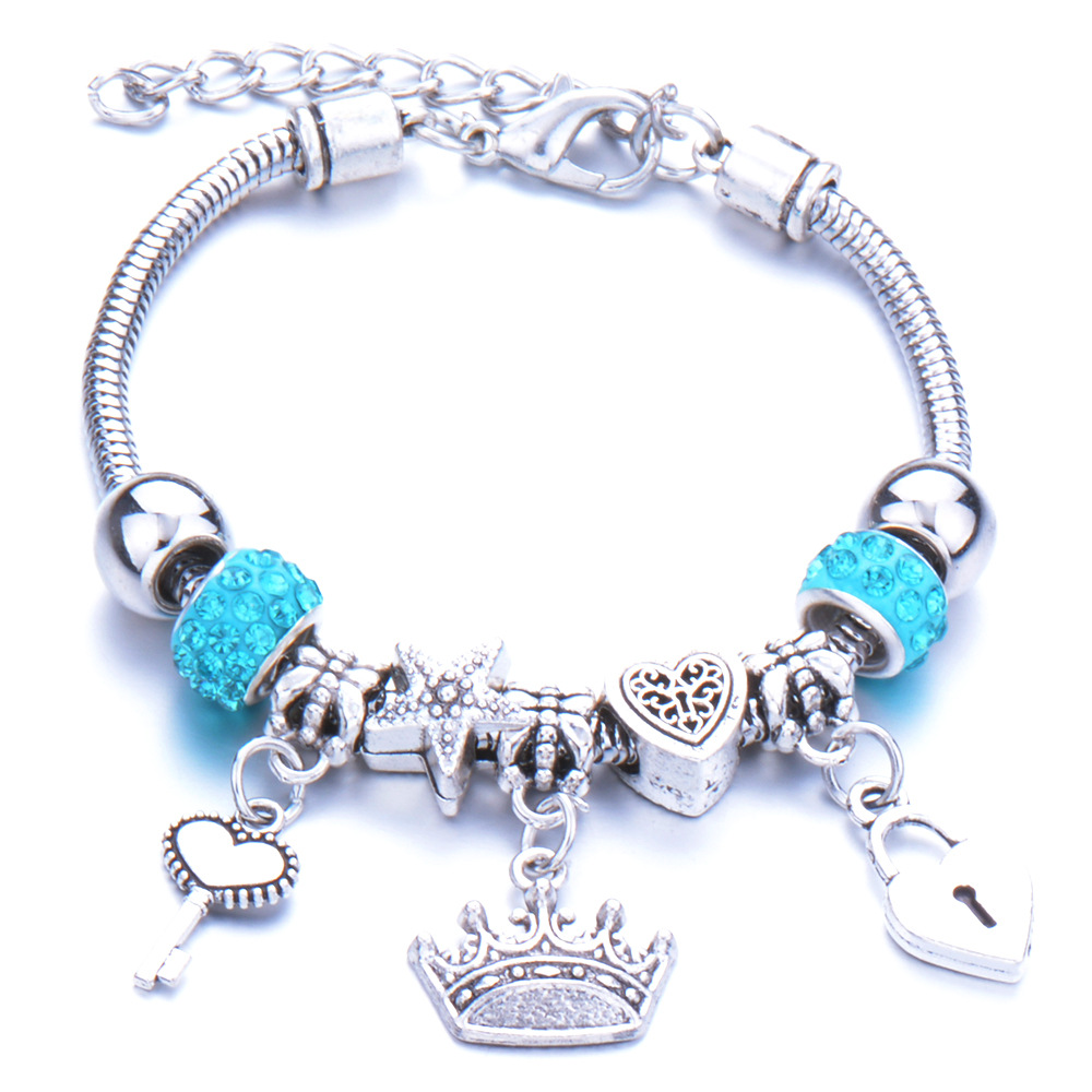 Ethnic Beaded Bracelet With Crown Pendant And Lobster Clasp_voghion.com