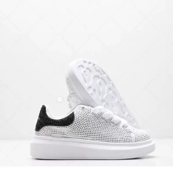 Cross-Border Hot-Selling Children's Shoes, White Sneakers with Diamond-Embellished Tails, New Model, Genuine Leather, Thick-Soled Platform Sneakers, Sports Shoes, Sizes 28-35
