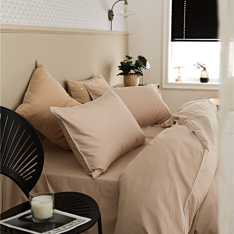 가벼운 살구색 (작은 빨간 책 폭발)