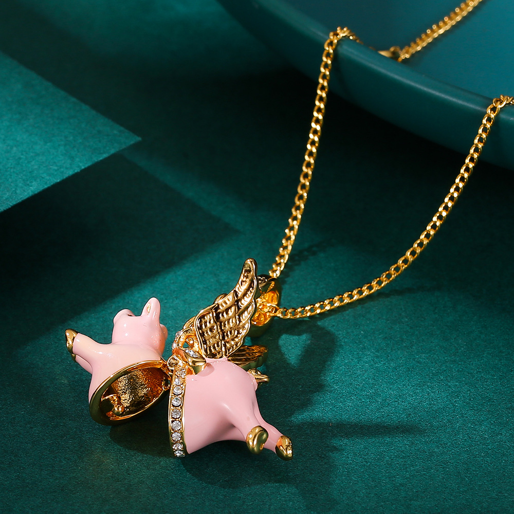 Fashionable and Cute Enamel Glazed Pink Openable Flying Pig Pendant Necklace Juicy Zodiac Pig Jewelry for Women