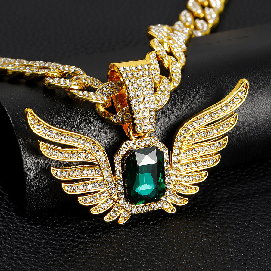 Europeo y americano hip hop completo diamante Ruby alas colgante collar de los hombres de personalidad transfronteriza alas de Ángel colgante fábrica al por mayor
