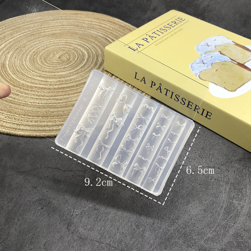 跨境批发蝴蝶结硅胶美甲模具立体链条串珠浮雕花纹穿戴甲装饰工具|undefined
