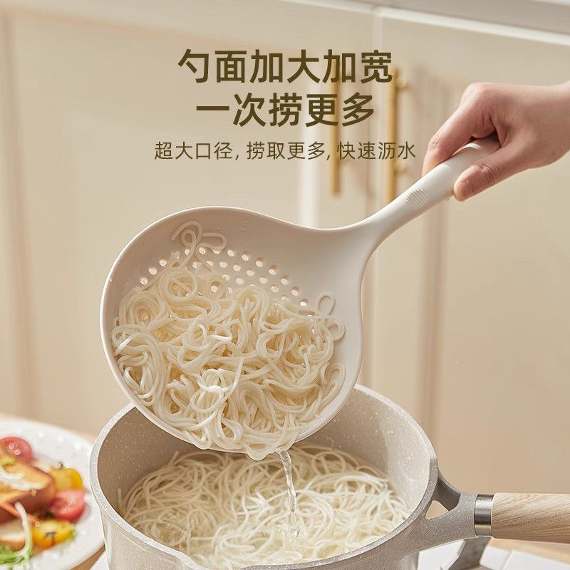 Grado alimenticio silicona gran cucharada doméstica resistente a altas temperaturas fugas de pesca de fideos fugas de frio