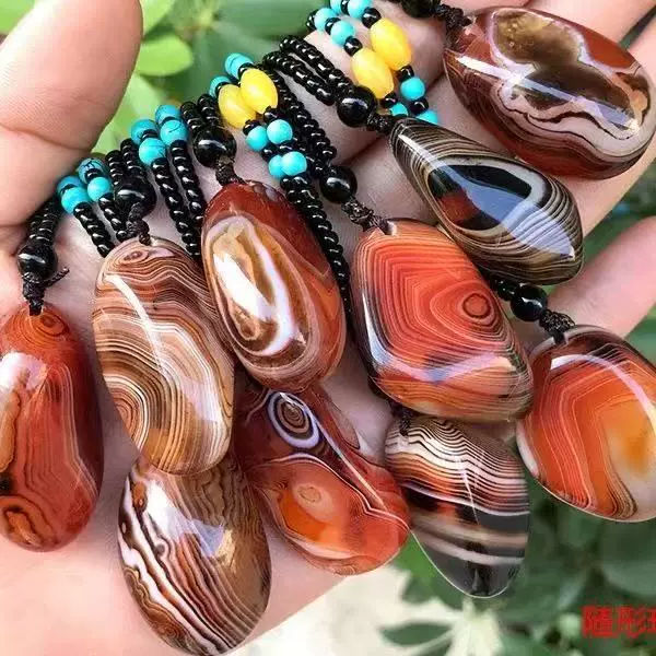 天然玛瑙原石吊坠缠丝玛瑙原石毛衣链项链文玩石头把件地摊玉器