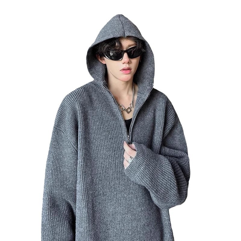 Colored winter sweater with zipper with hood