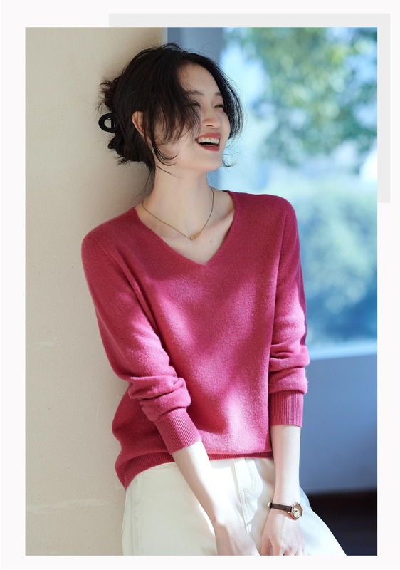 哥家商场同款女装2025秋季新款简约小香风白色V领羊毛针织打底衫|undefined