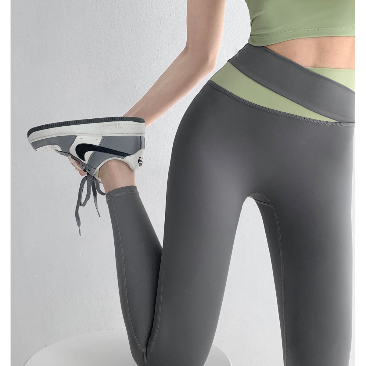 High Waist Lulu Yoga Pants Women's Hip-lifting Quick-drying Sports Outdoor Running Fitness Pants Sportswear suit Women