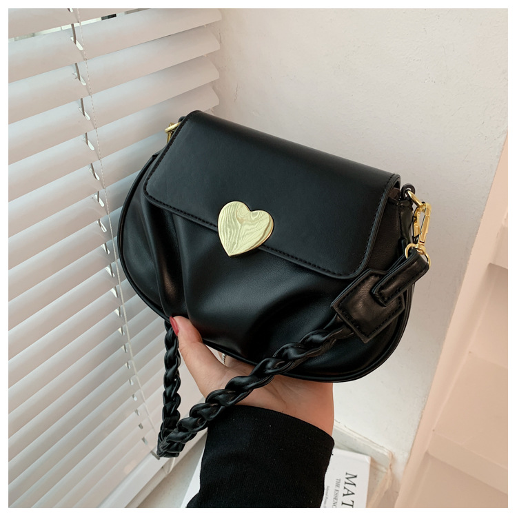 Wholesale Heart Buckle Fold One-shoulder Messenger Small Round Bag Nihaojewelry display picture 80