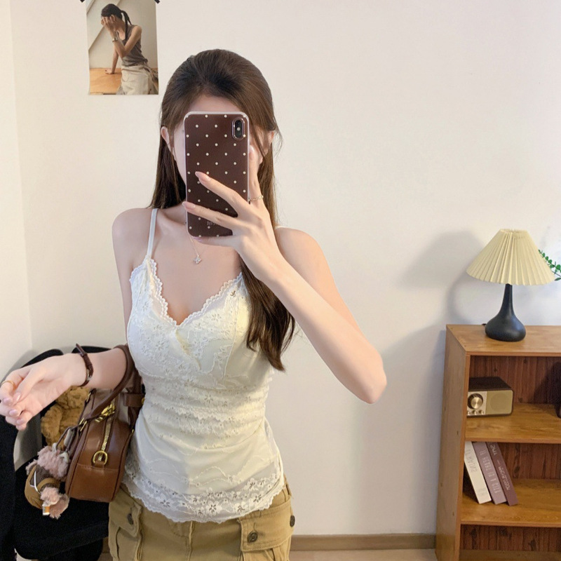 3118 # Autumn New Style Pure Desire Style Brushed Warm Lace Patchwork Camisole for Women, Slim Fit with Fixed Chest Pads 3118 # Autumn New Style Pure Desire Style Brushed Warm Lace Patchwork Camisole for Women, Slim Fit with Fixed Chest Pads