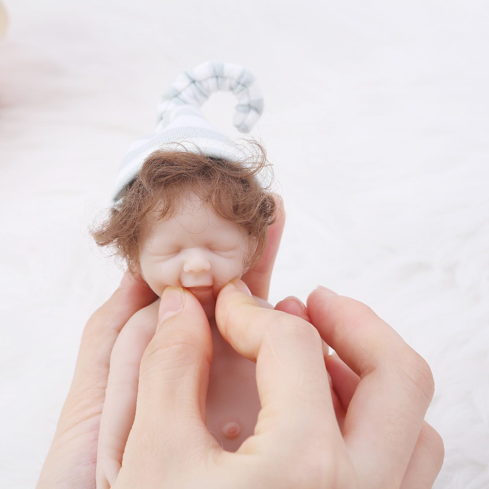 Bebé pesado y suave todo el cuerpo puede regalos muñeca de juguete para niños vacaciones estiramiento muñeca de silicona simulación de 6 pulgadas