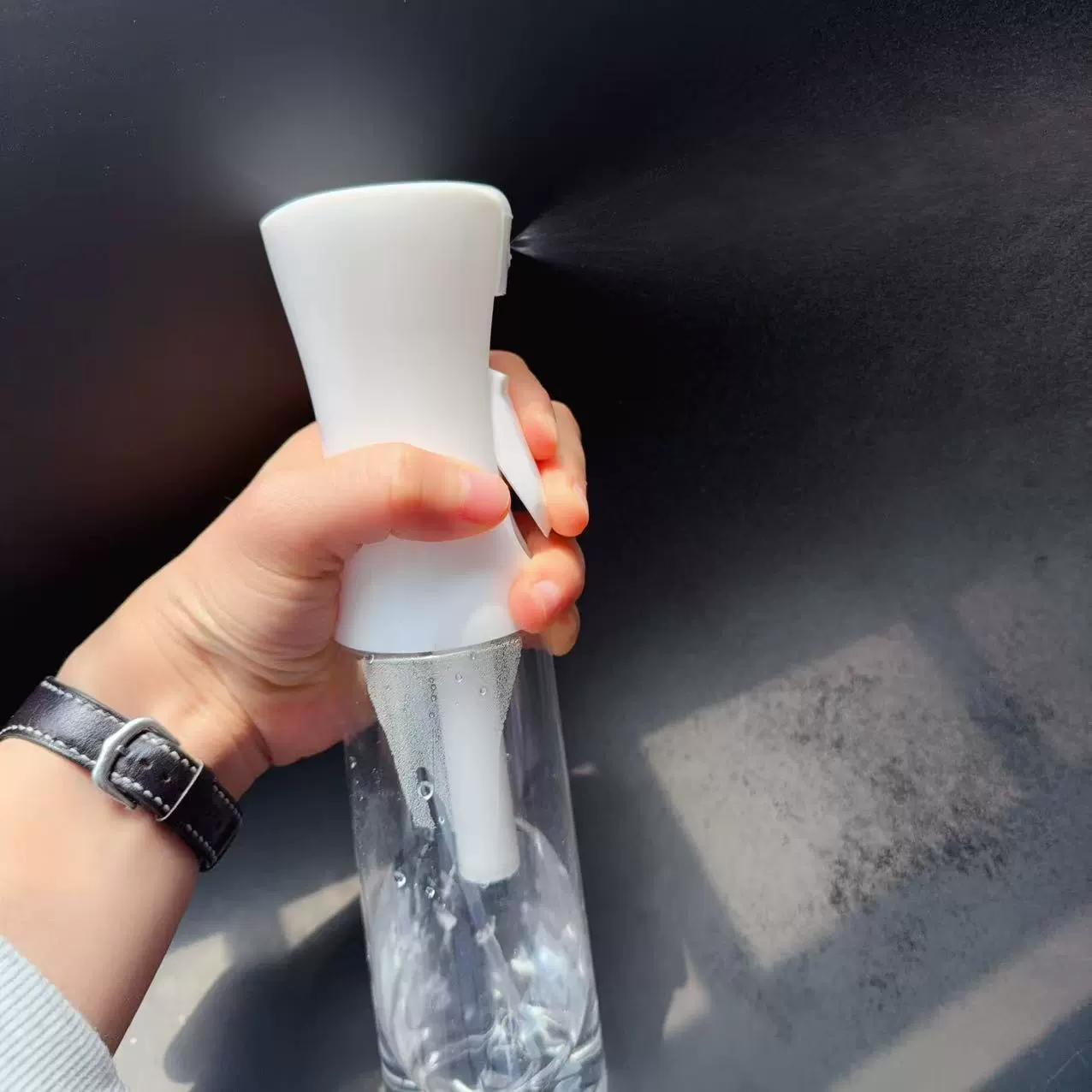 Прямые поставки с фабрики Базовые прямые волосы для обслуживания ананаса небольшая Лейка 500 мл Лейка дынного типа