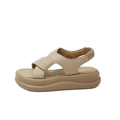 Cómodas sandalias de plataforma ultraligeras para mujer, verano 2025, nuevo estilo, ropa exterior, deportes, ocio, suela suave, falda, tacón plano para mujer