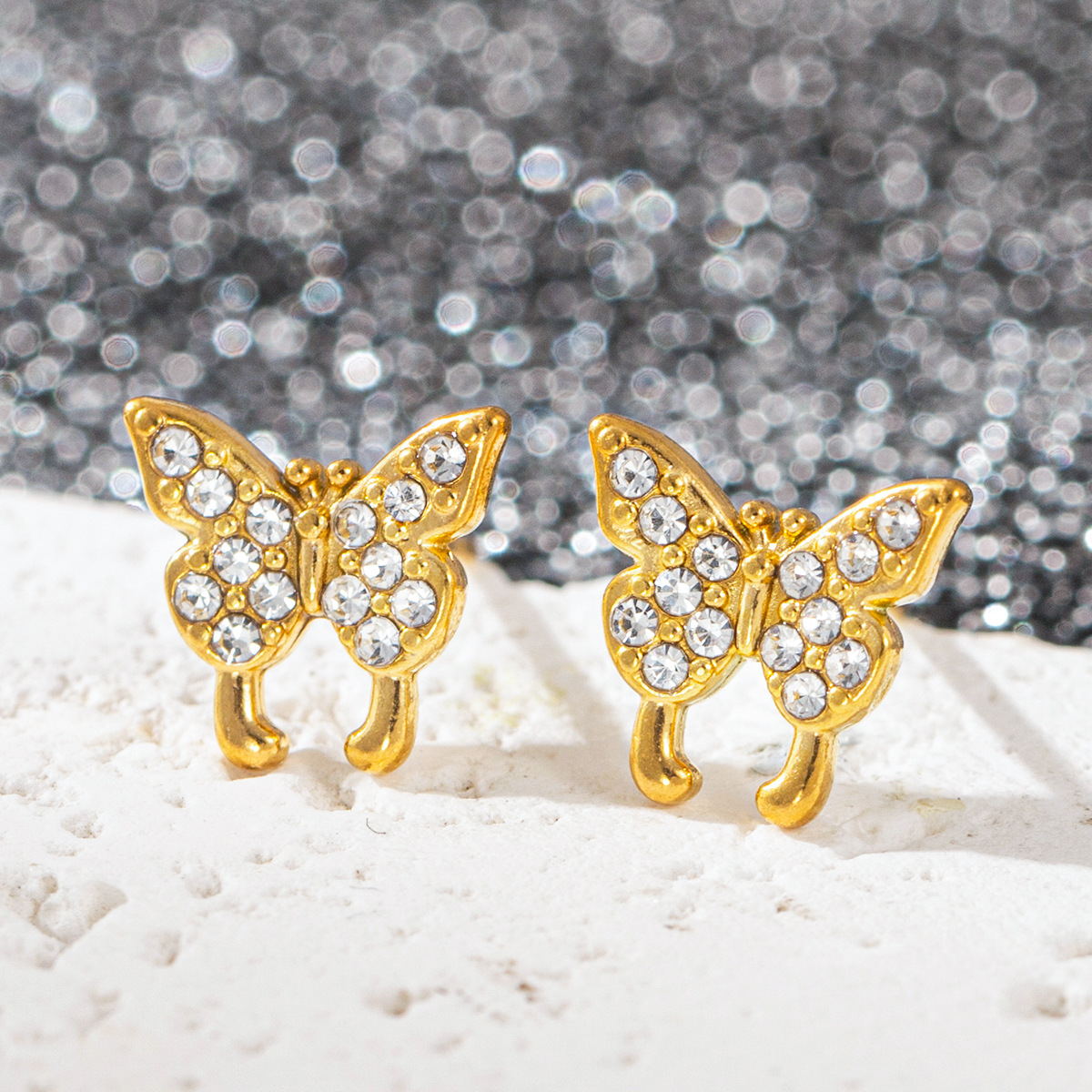 5g Weight 304 Stainless Steel Ear Needle Material 18K Gold Plated Plating Material Ear Studs Classification 1 Pair Quantity Daily Occasion Titanium Steel Material U Shape, Four Leaf Clover, Heart Shape Pattern All Seasons Season Women's Gender Elegant Style 1 Pair Elegant U Shape Four Leaf Clover Heart Shape Titanium Steel 18K Gold Plated Ear Studs 22