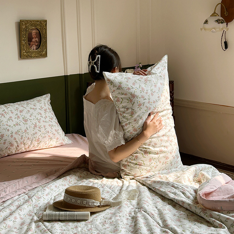 Xinjiang Cotton Style Cotton Summer Quilt Four-piece Setide And Outside Pastoral Small Floral Pure Cotton Summer Cool Quilt Skin-friendly Sleeping Naked