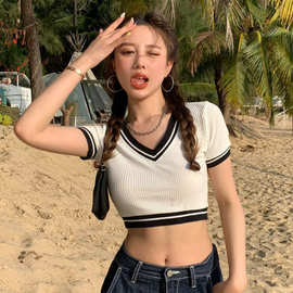 短款白色T恤韩风上衣服女装夏季2022年潮辣妹V领短袖ins