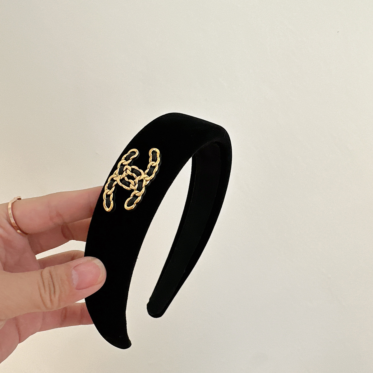 Chanel estilo retro simple flor negro diadema de viaje accesorios para el cabello de la diadema de moda elegante para mujer del todo fósforo de las mujeres