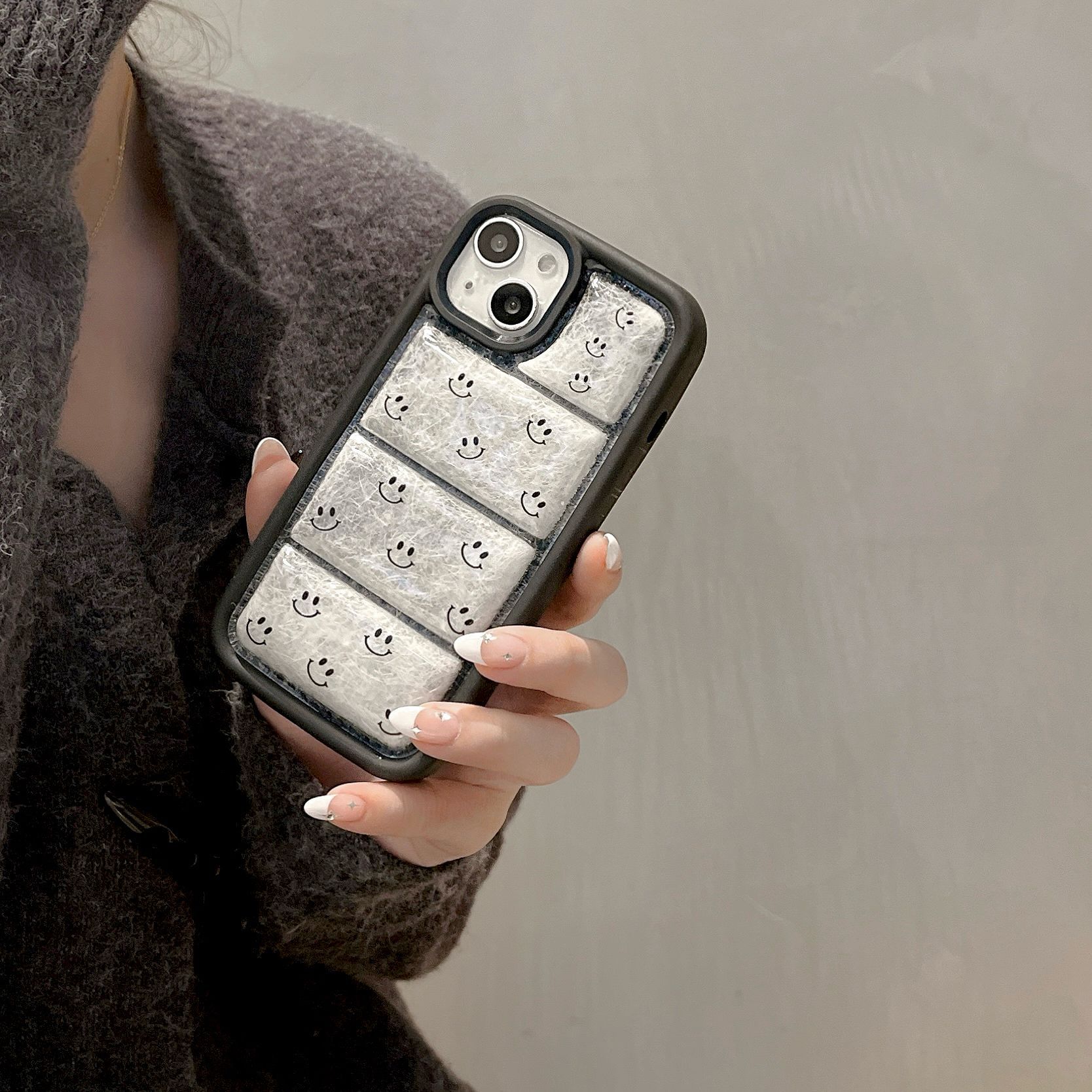 Autumn and winter down jacket 12 full screen smiling face suitable for iPhone 15 phone case Apple 13 promax new 14_voghion.com