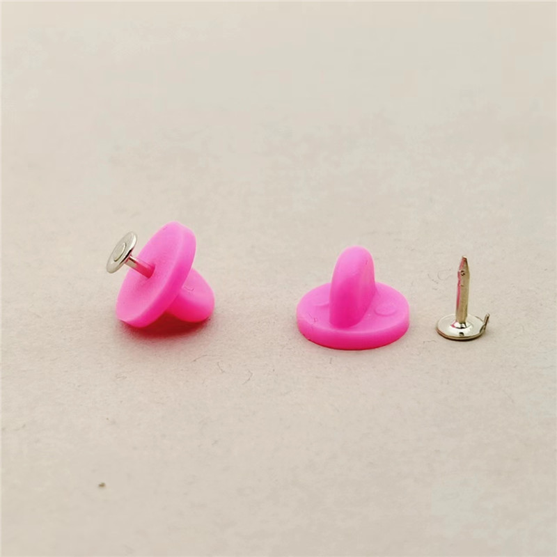 Pecho pin hebilla espina traje de goma hebilla de metal mariposa hebilla insignia pin accesorios DIY material ropa