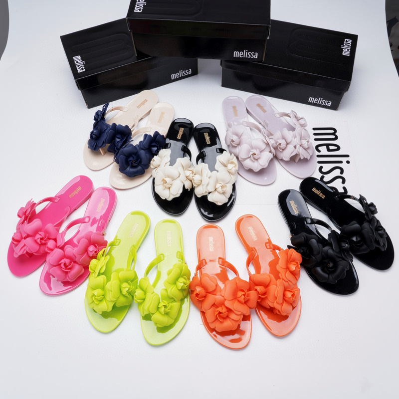 2024 Melissa New Melissa Camellia Outer Wear Non-slip Beach Flip-flops Flat Jelly Sandals