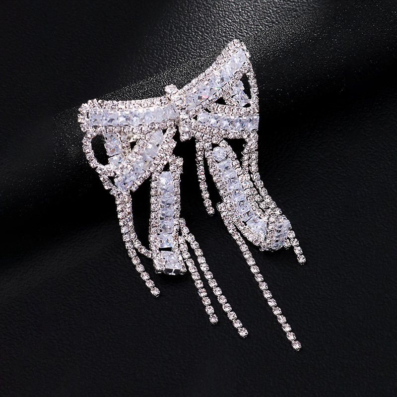 Nuevo diseño transfronterizo de broche de arco fringe diamante broche de nicho accesorios de vestido broche
