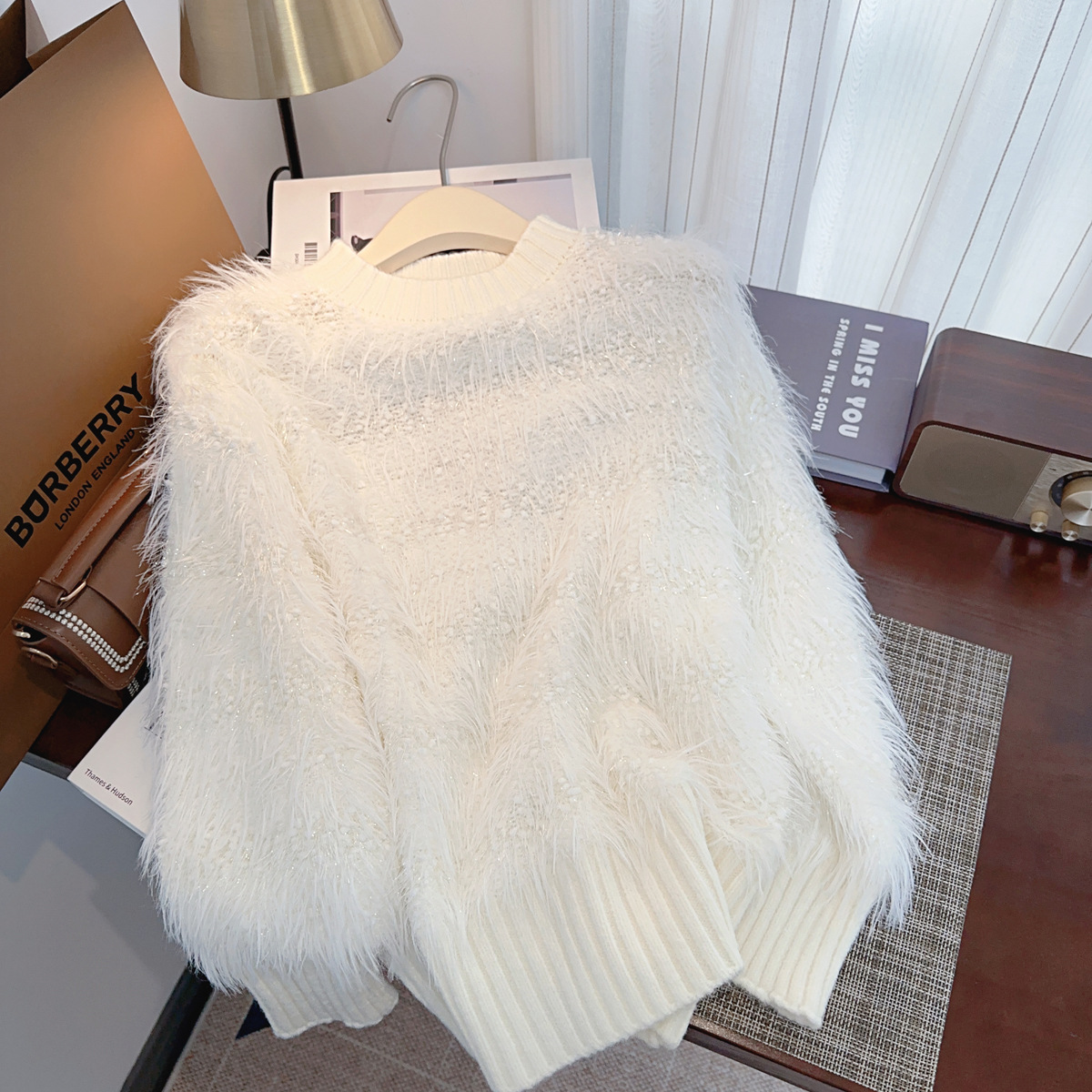 부드러운 스타일 밍크 울 풀오버 스웨터 가을과 겨울 두꺼운 고급 크리스탈 원사 소프트 왁스 봉제 스웨터