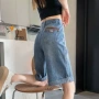女春宽松新款直筒牛仔裤