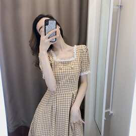 亚马逊2022夏季新款复古方领短袖格子韩版高腰过膝显瘦连衣裙女