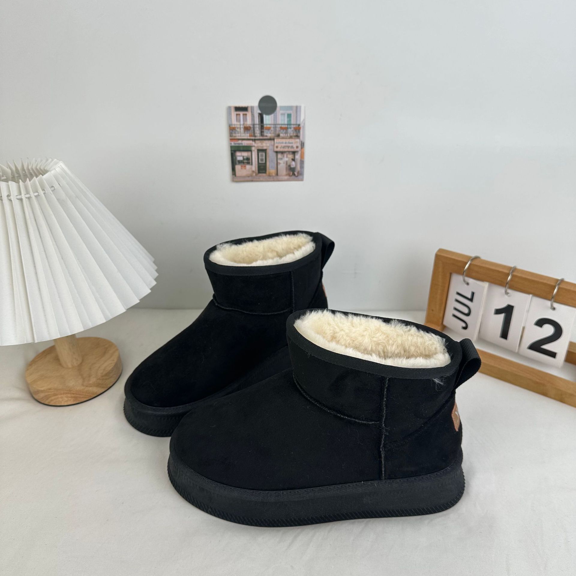 Zapatos de nieve de invierno de mujer botas de tubo gruesas calentadas zapatos de algodón de mujer vestidos fuera de nicho más botas de lana de mujer