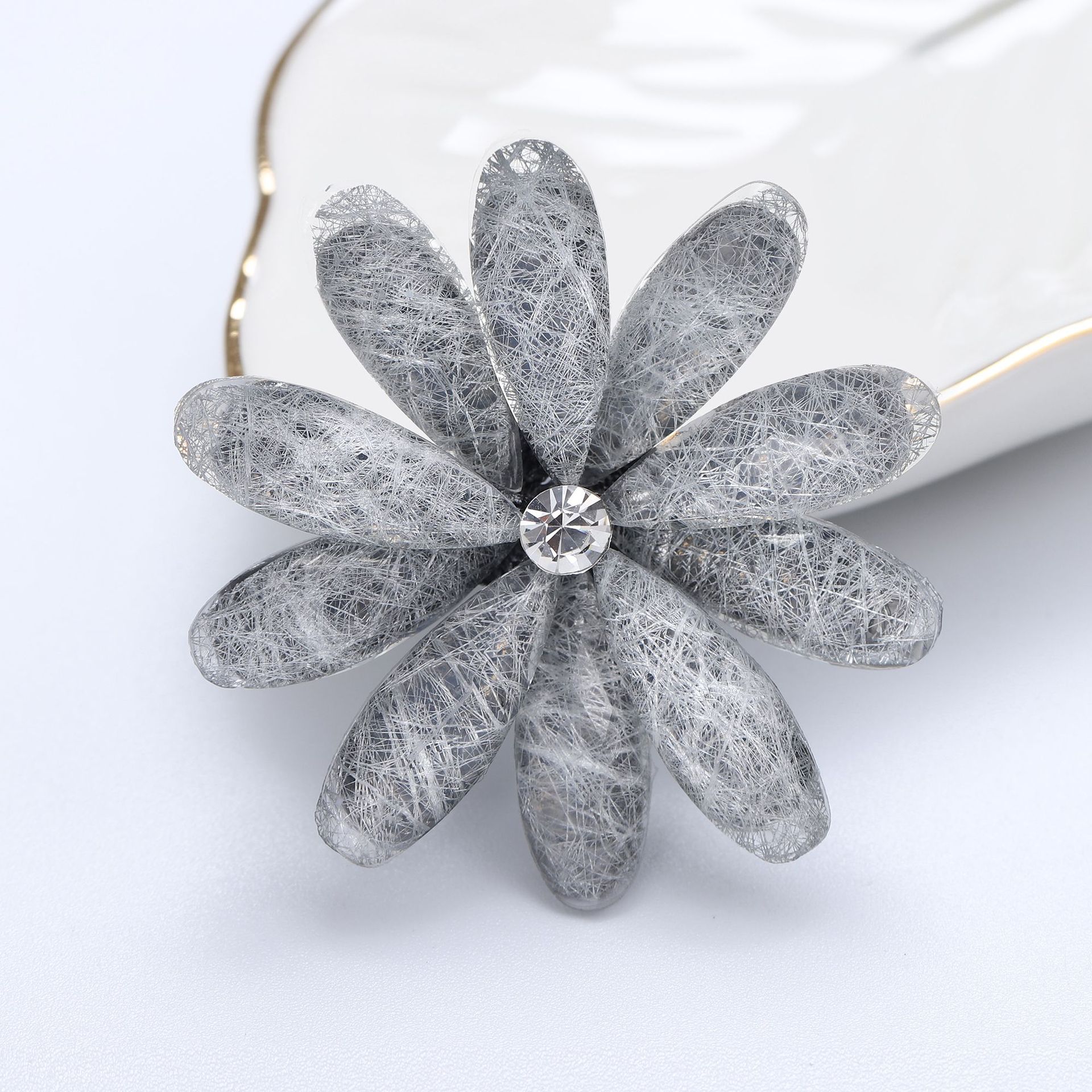 17g Weight Acrylic Inlay Material Brooches Classification Casual, Holiday, Banquet Occasion Alloy Material Flower Pattern All Seasons Season Women's Gender Inlay Design Simple Style Style Simple Style Pin Flower Alloy Inlay Acrylic Women's Brooches 31