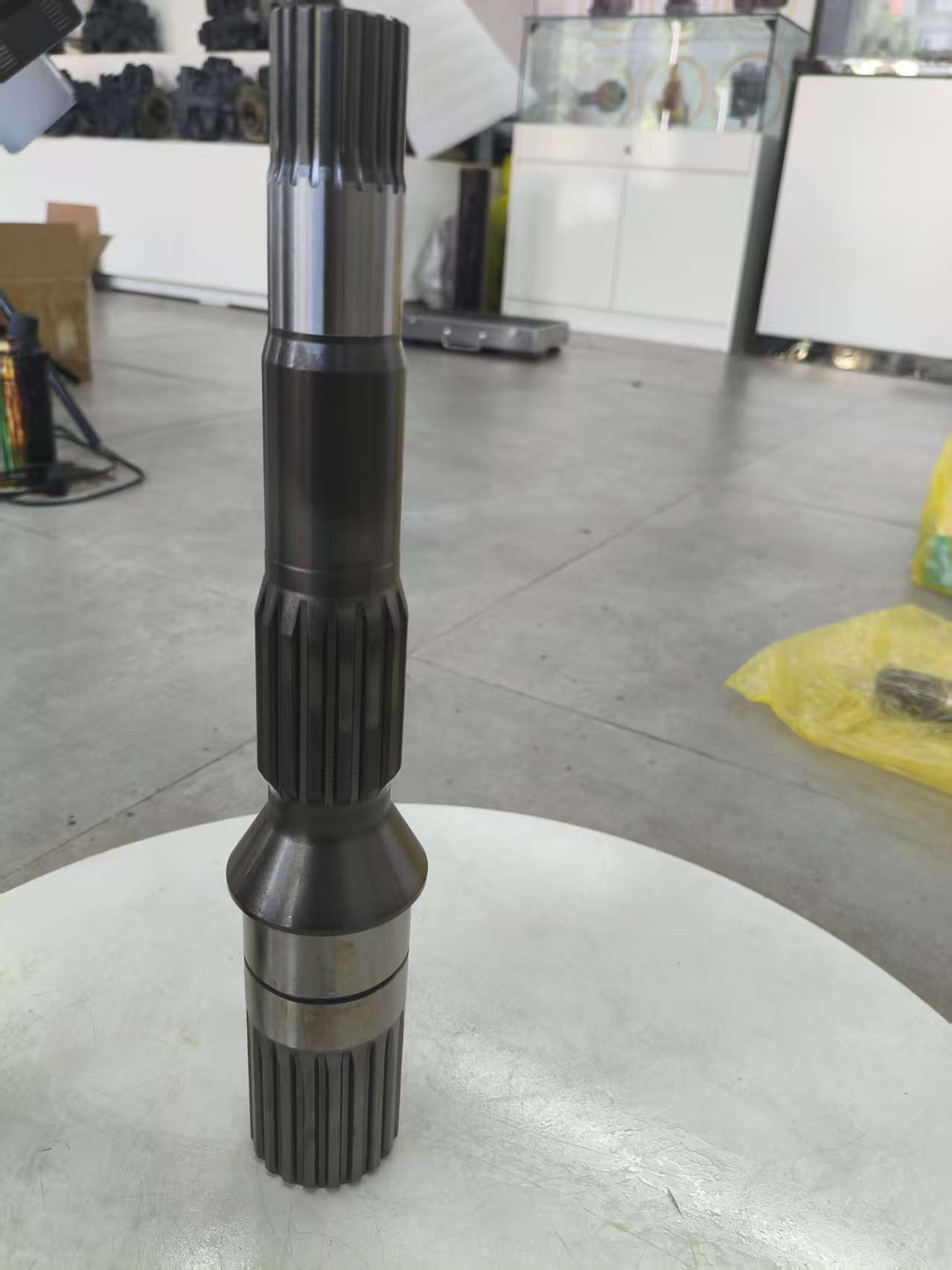 PC360-8 excavator main pump transmission shaft HPV140 hydraulic component PC360-7 main shaft
