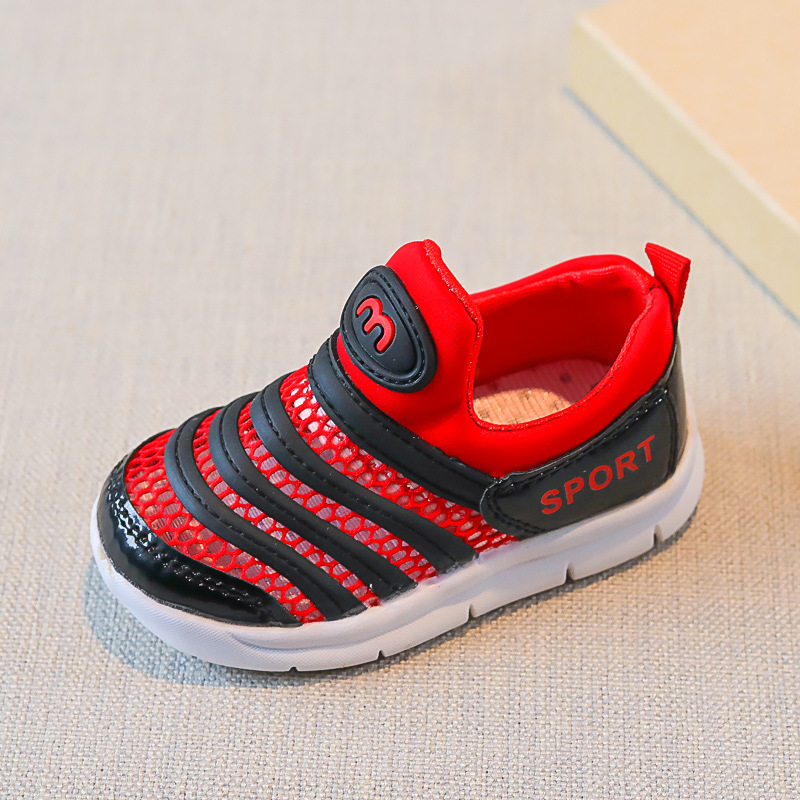 Una pieza de entrega 2025 verano bebé oruga zapatos para niños de 1 a 6 años transpirables de malla simple zapatos para niños pequeños comercio exterior