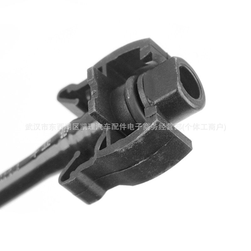 1323Y2 Auxiliary Water Bottle Hose Connection Pipe Suitable for Peugeot Citroen 206 207 C2Oe Standard Parts