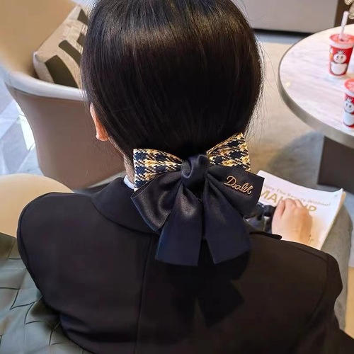 Hair accessories for flight attendants, nurses, and hotel staff, including high-end hair nets and decorative hairpins.