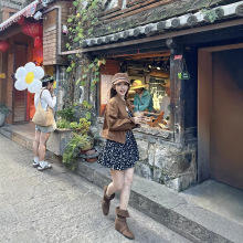 �и�����С�����＾����Ů�¿�̿�п���ɫ����������ÿ�����
