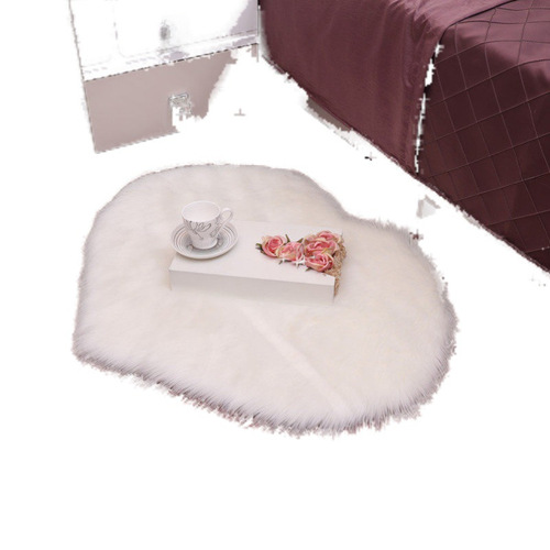 Heart-shaped wool-like carpet rug bed blanket plush living room coffee table sofa bedroom sofa seat cushion foot pad