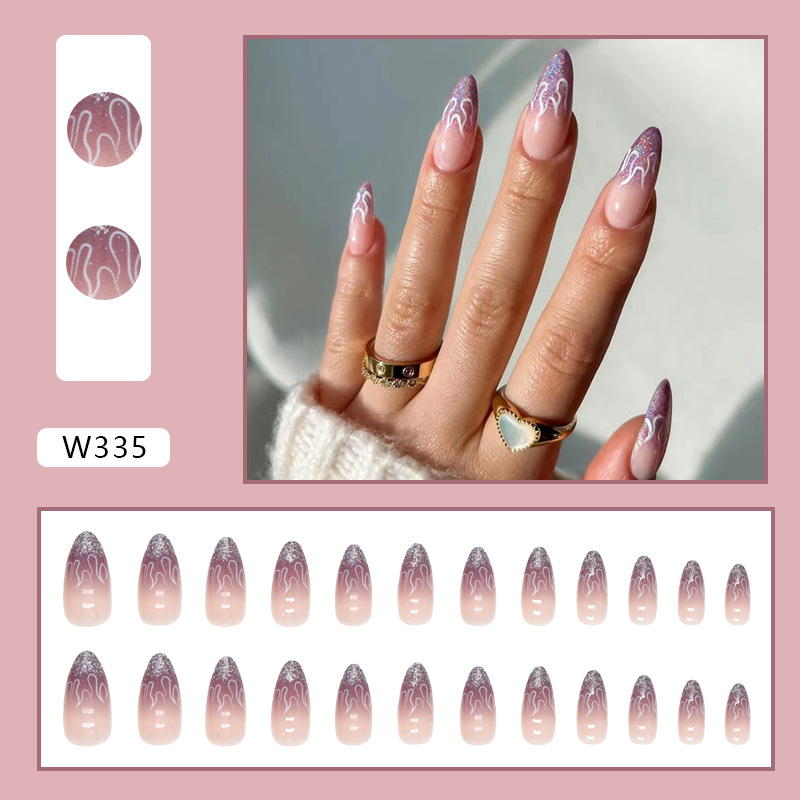 Minimalistischer französischer, reiner und erfrischender Instagram-Stil, der Rüstung für exklusive Kunstnägel für Frauen trägt_voghion.com