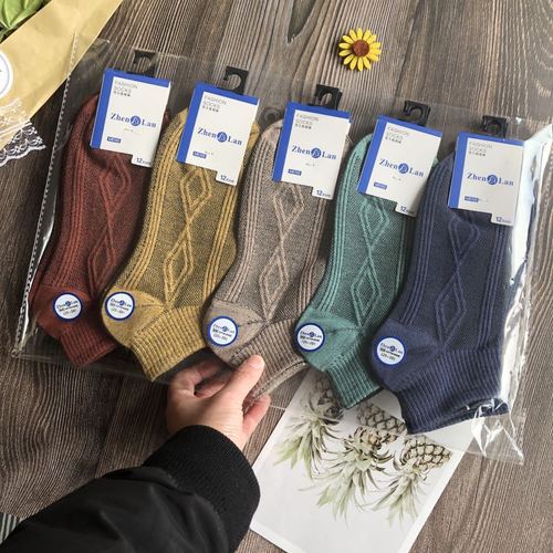 Wholesale spring and summer Zhuji socks, girls' short socks, Korean women's socks, boat socks, can be packaged independently, women's short cotton socks