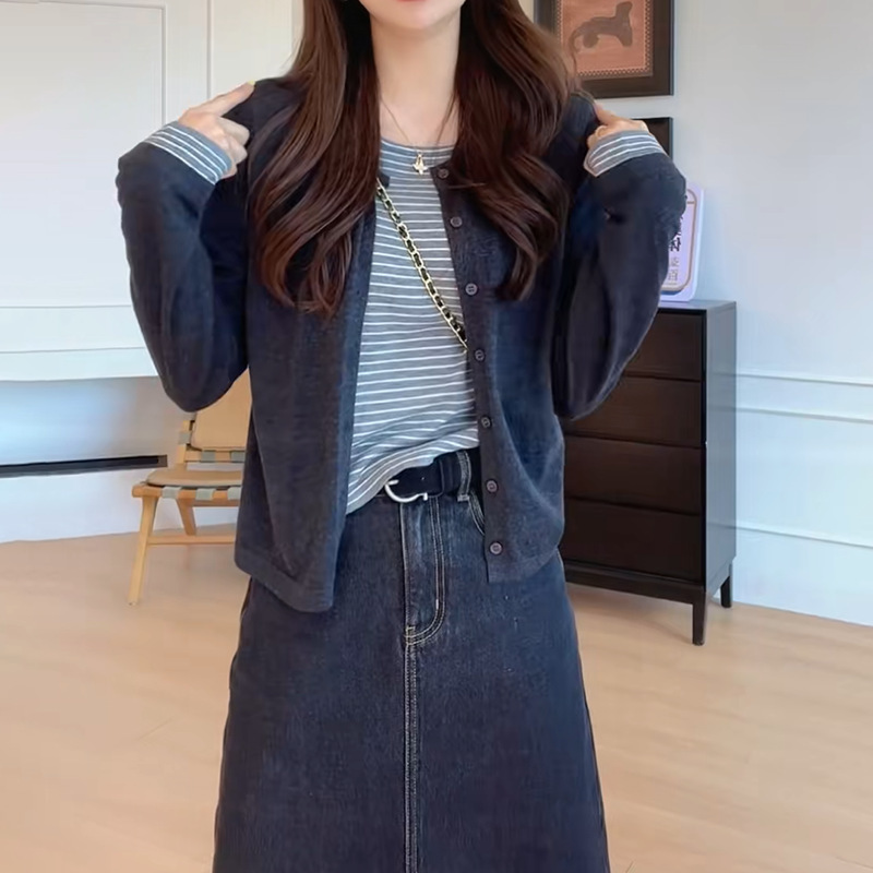 大码女装灰色条纹针织衫女早秋新款胖mm宽松洋气减龄时尚休闲小衫|undefined