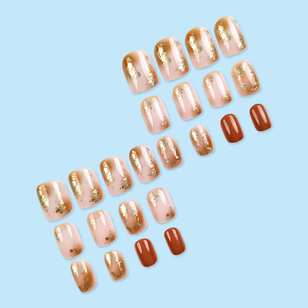 Polvo marrón de oro de lámina de manicura gradiente de uñas cortas suaves lujosas 24 piezas de uñas falsas parches image 4