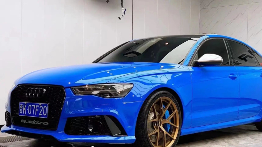 Crystal sapphire blue