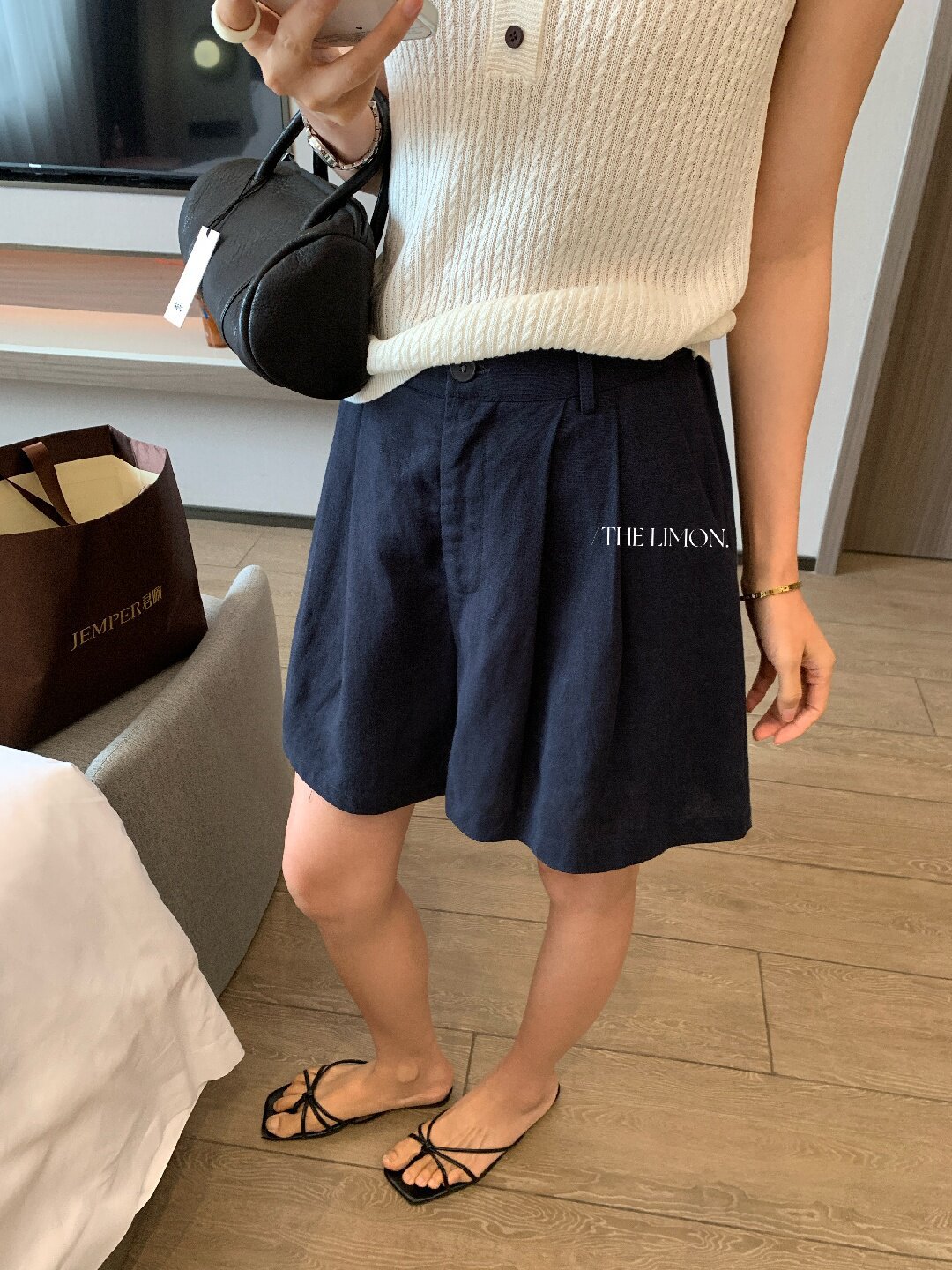 Quần short nữ cạp cao chất liệu tencel linen phối sợi, dáng suông rộng, tôn dáng, phong cách old money — màu sắc, Màu cà phê, màu trắng, Xanh da trờicolor chi tiết 20