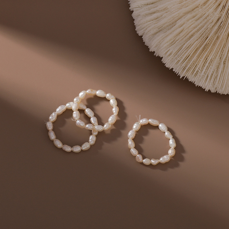 Simple Natural Freshwater Pearl Ring display picture 3