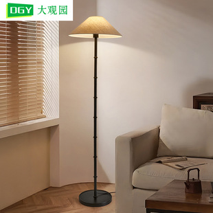 Grand View Garden Retro Floor Lamp Living Room Bedroom Bedside Lamp Antique Living Room Sofa Creative Vertical Table Lamp 138