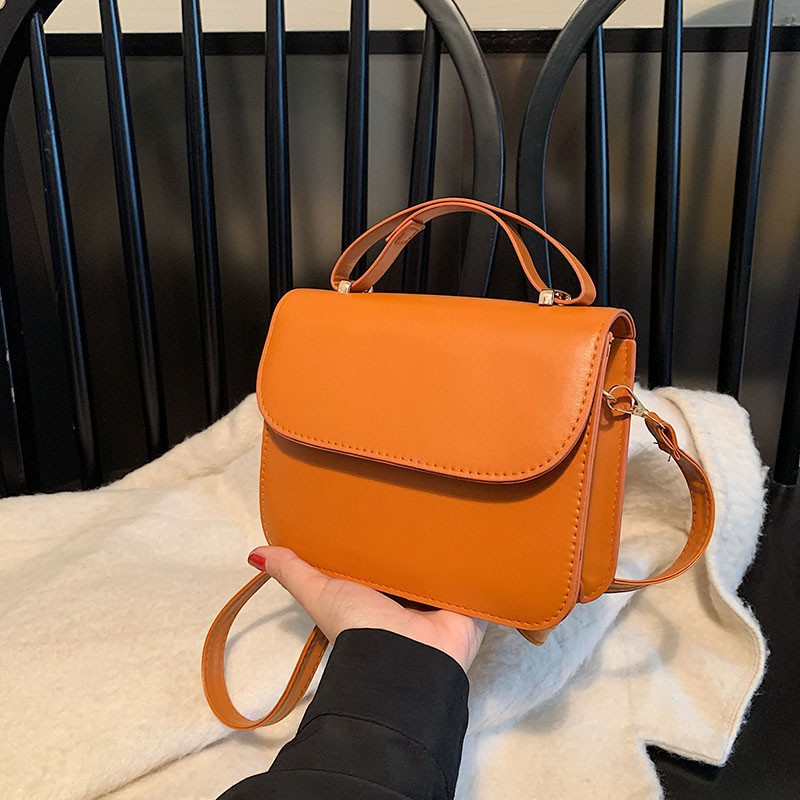 유행 간단한 어깨 크로스 바디 백 2024 새로운 인기있는 서양 스타일 작은 가방 단색 레트로 휴대용 작은 광장 가방 뜨거운 판매