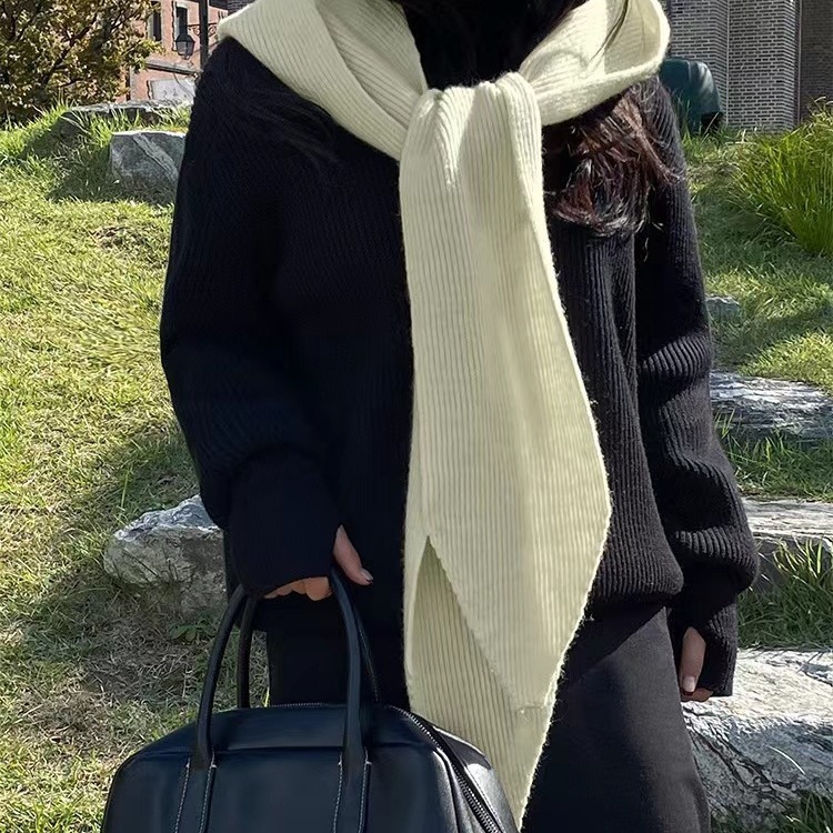 Les blogueurs recommandent aux étudiants des chapeaux décontractés, des écharpes et des châles une pièce avec des cols. Version coréenne pour rester au chaud_voghion.com