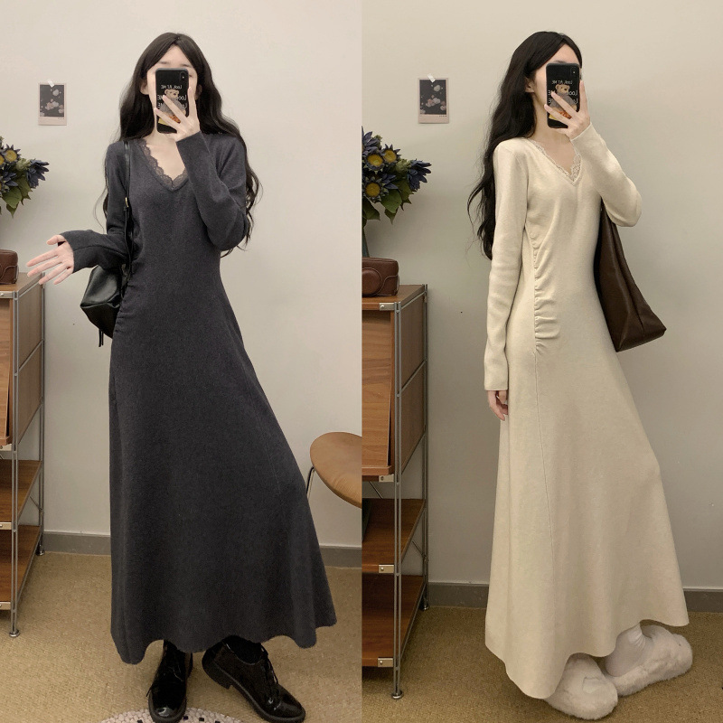 Spring and Autum Nursing Clothes for Hot Moms to Wear after Childbirth, French V Neck Knitted Nursing Dress, Slim-Fitting Bottoming Shirt