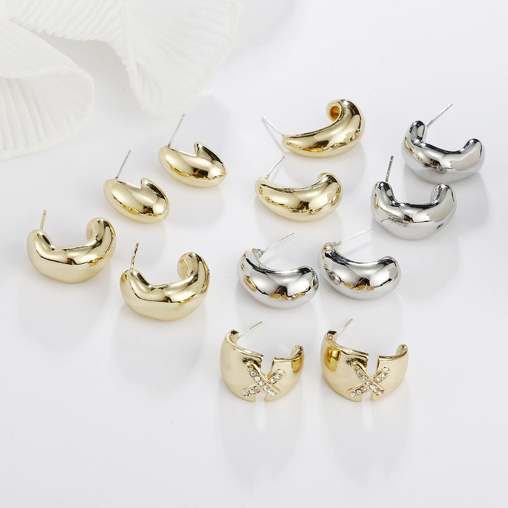 Metal Geometric Small Bean Irregular Simple Earrings Wholesale Jewelry Nihaojewelry display picture 1