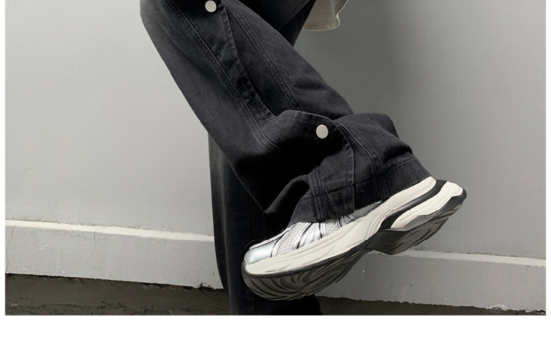 Retro Light Blue Men's Jeans High Street Hip Hop Stacked Design Straight Leg Loose Fit_viptrois.com