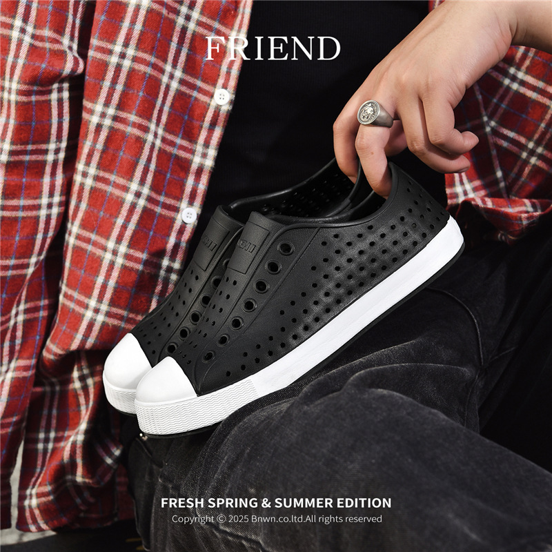 Hole shoes men's summer soft bottom hollow wading shoes closed toe couple beach shoes lightweight men's and women's casual sandals wholesale Hole shoes men's summer soft bottom hollow wading shoes closed toe couple beach shoes lightweight men's and women's casual sandals wholesale