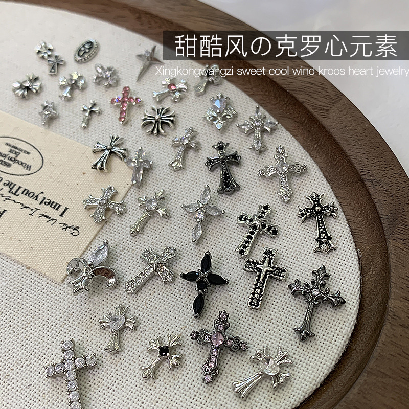 Crow Heart Nail Art Accessories 2025 New Internet Celebrity Hot Style Nail Art Zircon Cross Three-Dimensional Retro Nail Accessories Crow Heart Nail Art Accessories 2025 New Internet Celebrity Hot Style Nail Art Zircon Cross Three-Dimensional Retro Nail Accessories